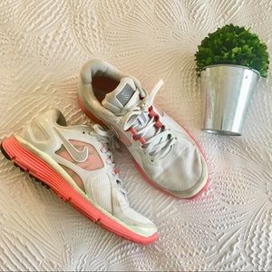 Nike Lunar Eclipse 2 Sneakers (Size 7)